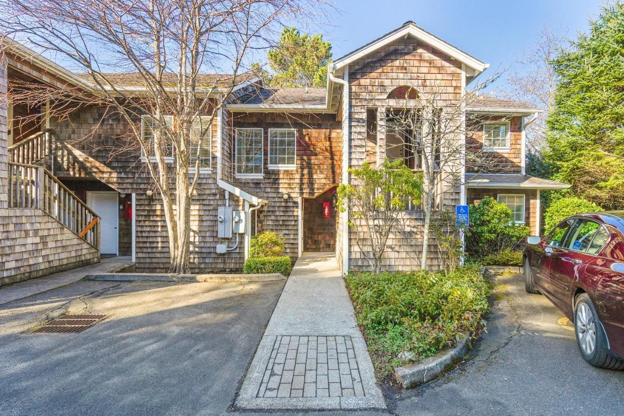 Cannon Beach Vibes, Steps To The Beach,Wifi,3 Full Bedroom En Suites With 3 Fireplaces,Near Downtown المظهر الخارجي الصورة